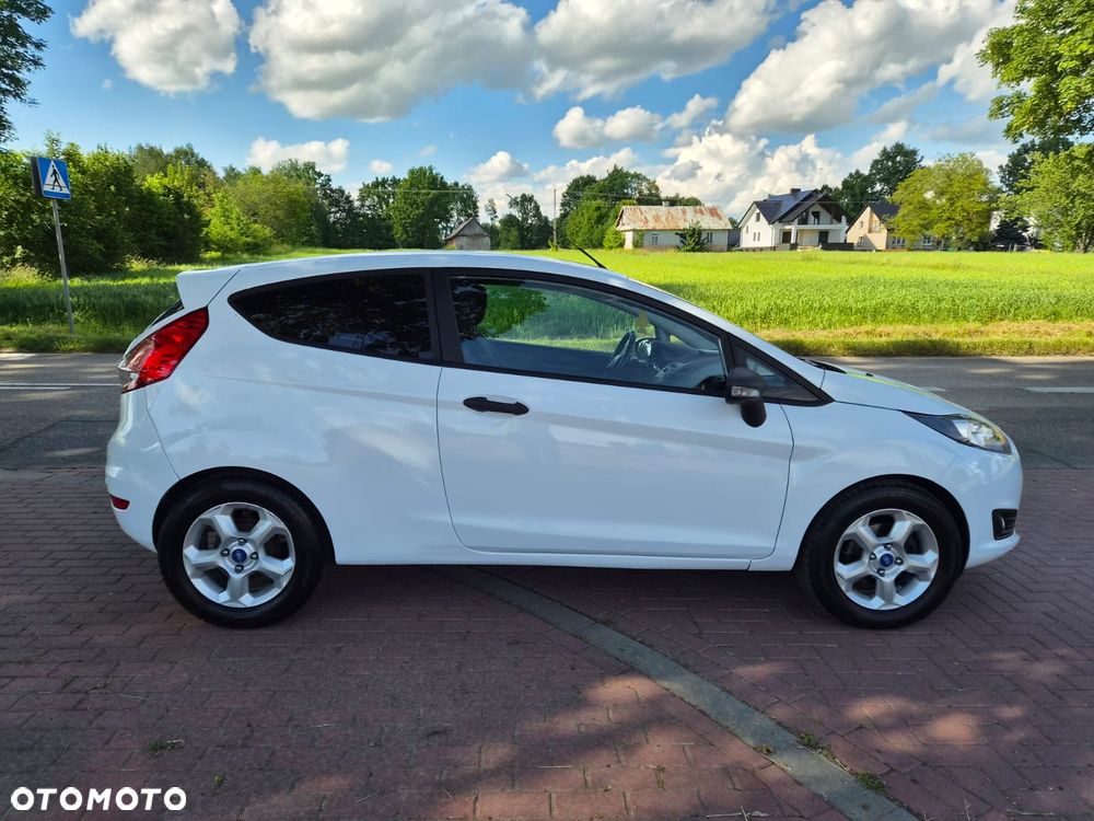 Ford Fiesta - 12