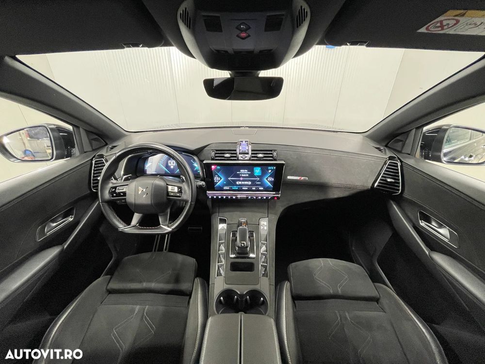DS Automobiles DS 7 Crossback DS7 1.6 PHeV FWD 225 EAT8 PERFORMANCE LINE + - 7