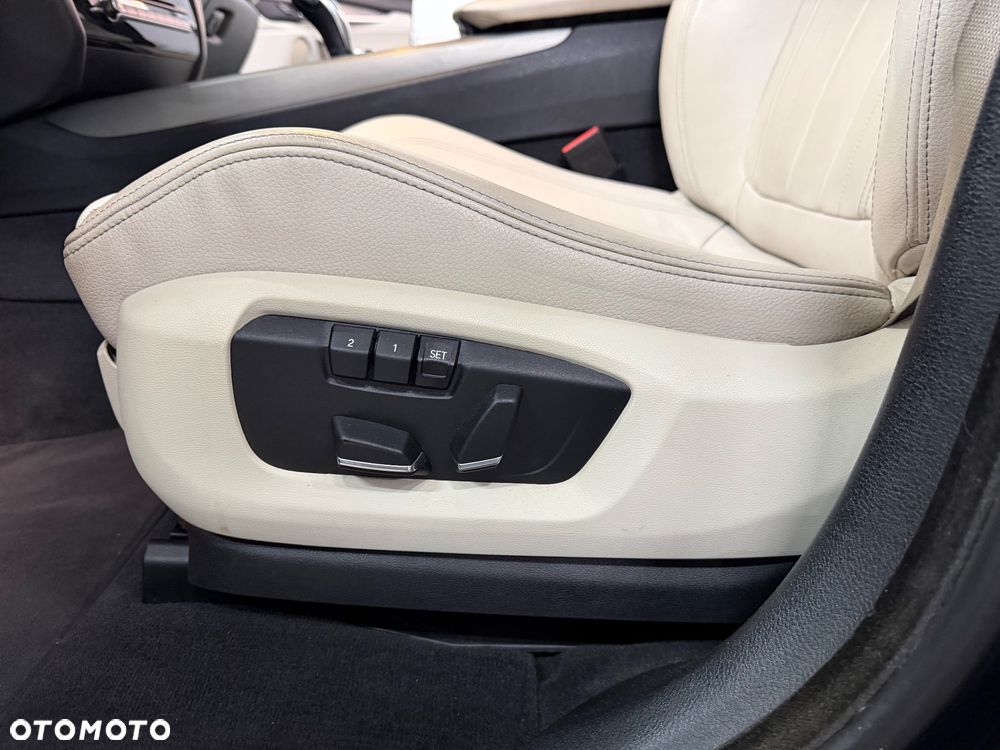 BMW X5 xDrive25d - 22