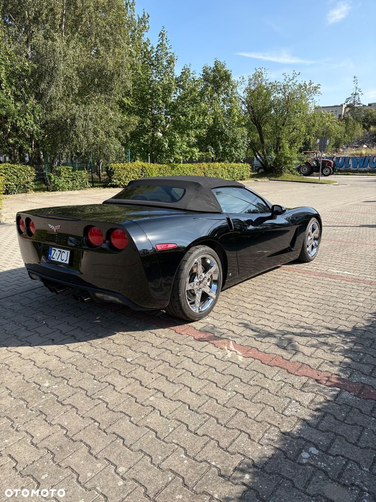 Chevrolet Corvette - 4