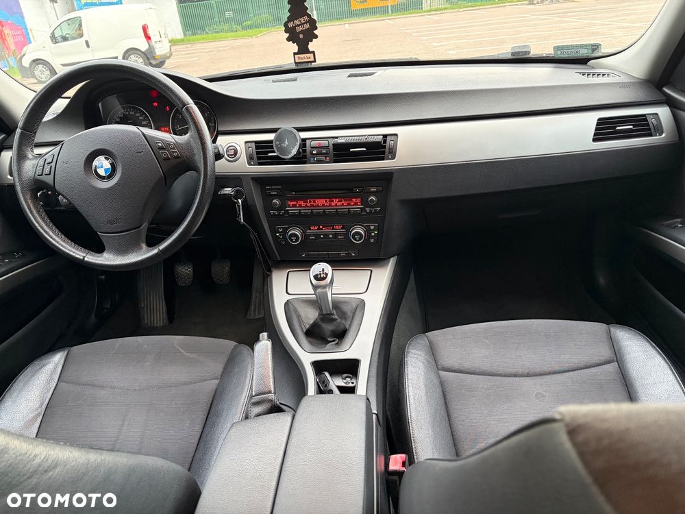 BMW Seria 3 - 10