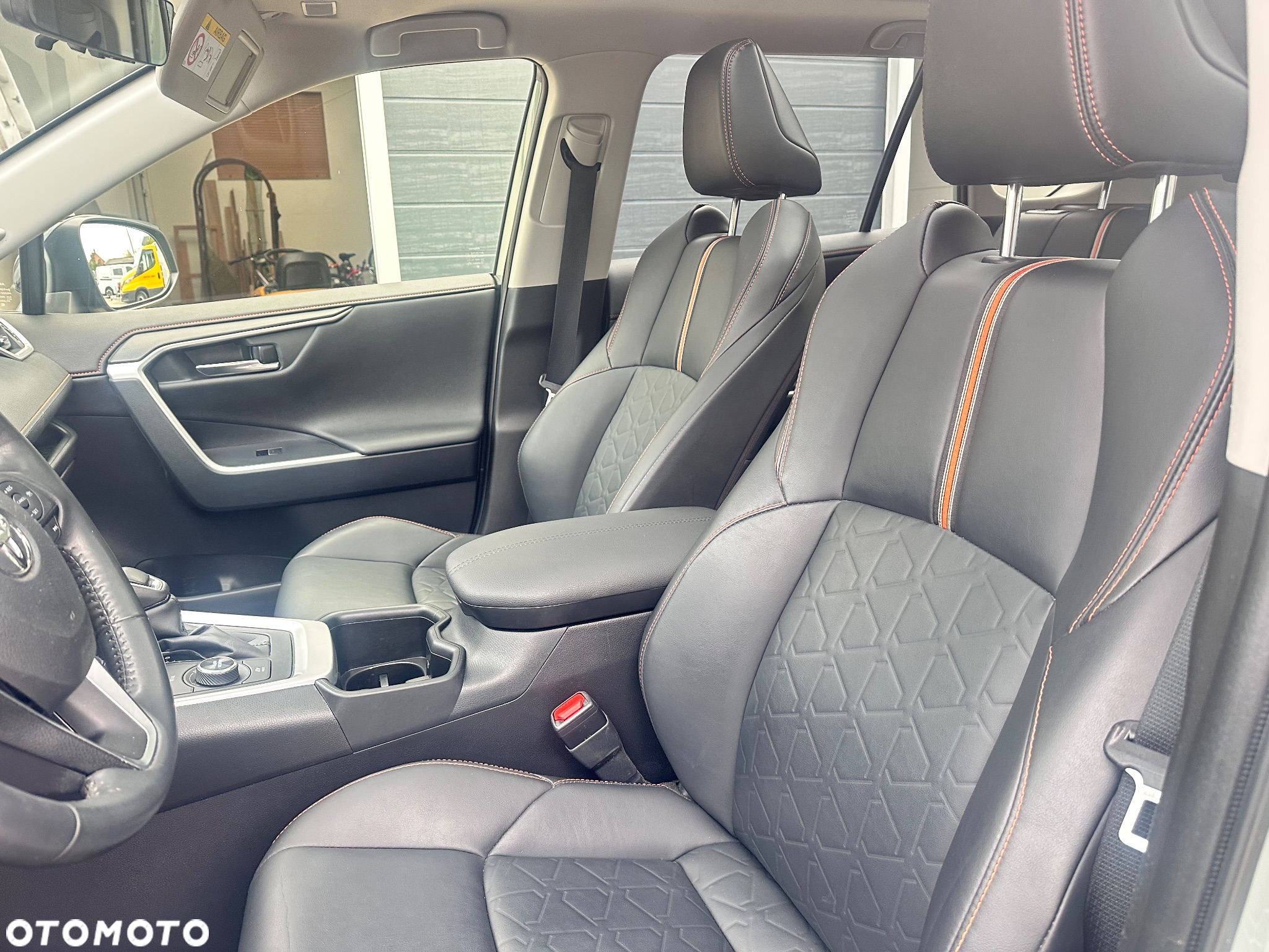 Toyota RAV4 - 14