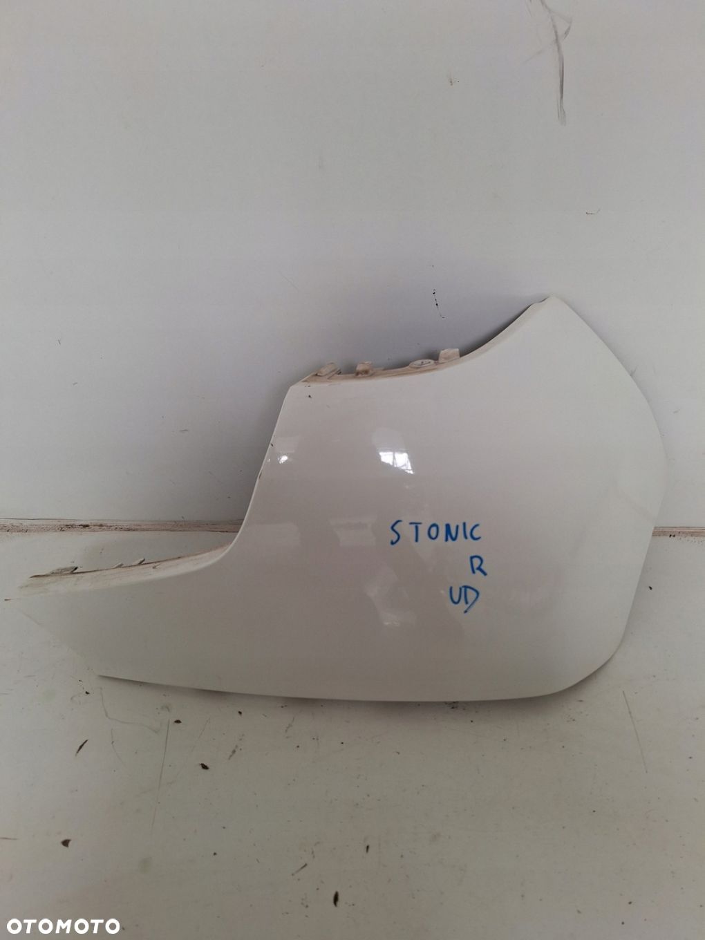 KIA STONIC 17- NAROŻNIK ZDERZAKA PRAWY TYŁ 86682-H8400 - 1
