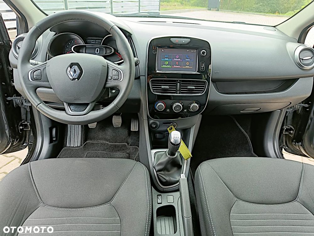 Renault Clio 1.2 16V 75 Limited - 20
