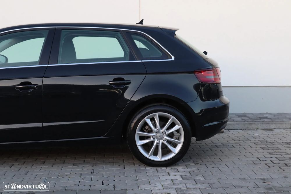 Audi A3 Sportback 1.6 TDI Advance S tronic - 26