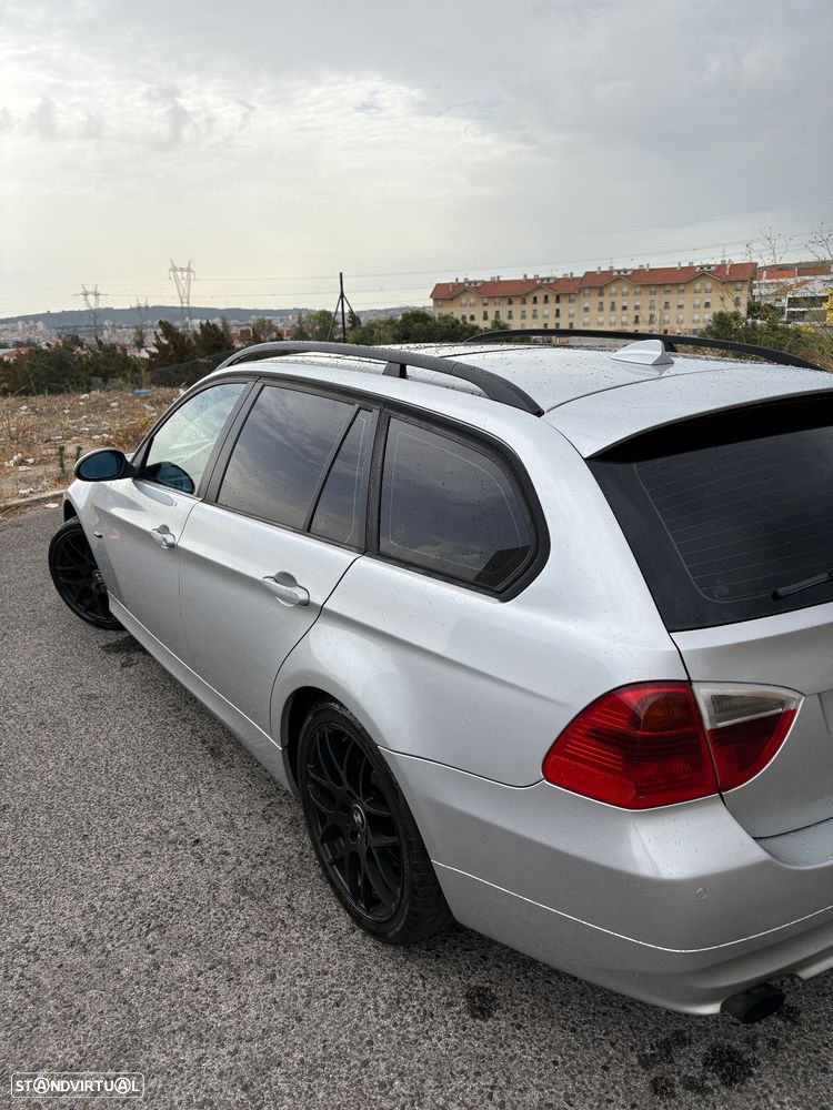 BMW 320 d Touring - 1