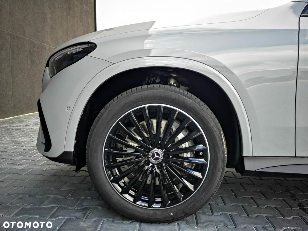 Mercedes-Benz GLC 300 e PHEV 4-Matic AMG Line - 8