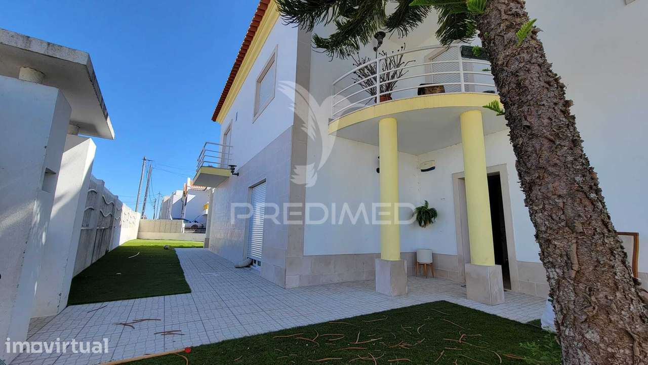 Moradia T5 Santo António da Charneca - Grande imagem: 2/6