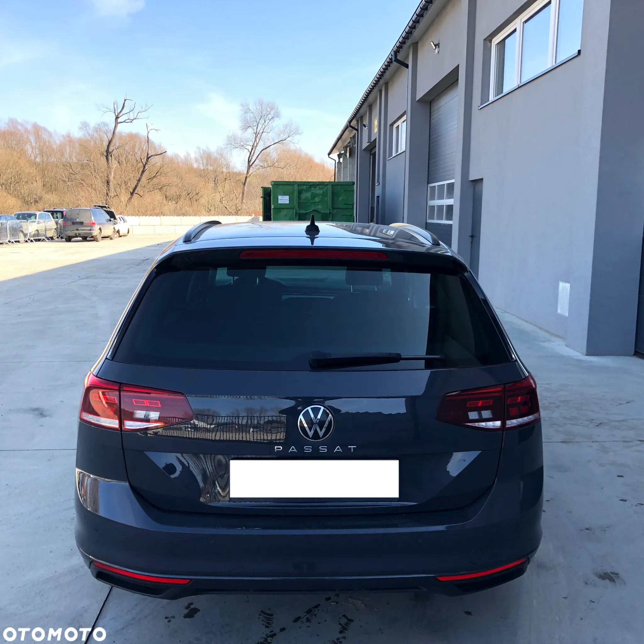 Volkswagen Passat Variant 2.0 TDI SCR DSG Business - 4