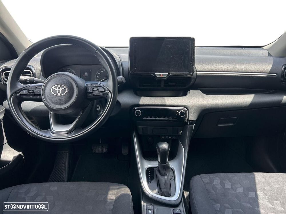 Toyota Yaris - 12