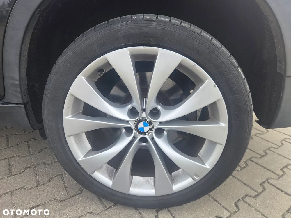 BMW X5 xDrive48i - 7