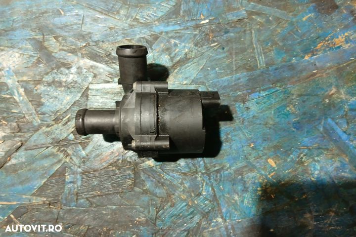 Pompa recirculare apa 5Q0965567J 5Q0965567J Volkswagen VW Touran 2 [2 - 3