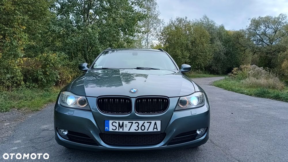 BMW Seria 3 320i - 2