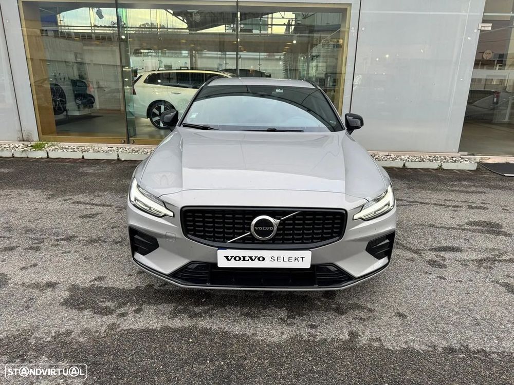 Volvo V60 2.0 B4 Plus Dark Auto - 17