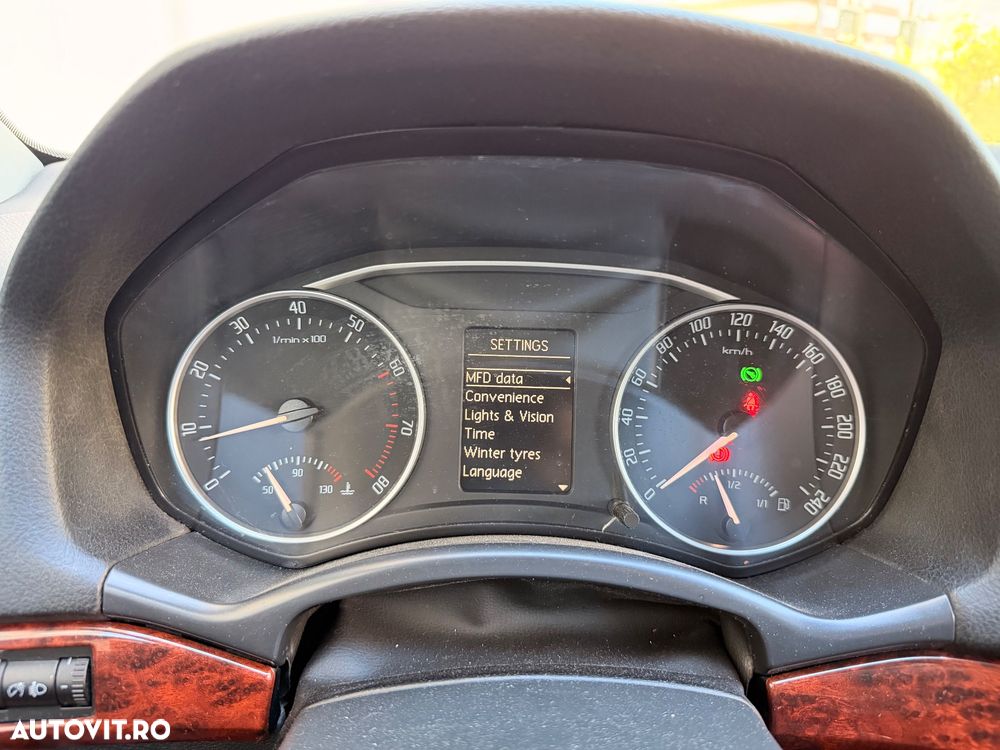 Skoda Octavia 1.6 MPI Ambiente - 14