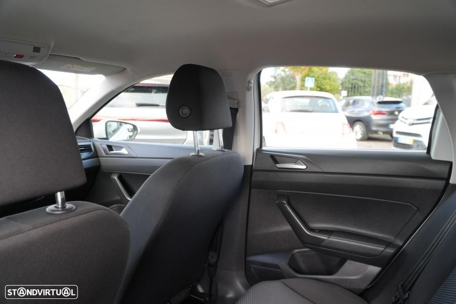 Volkswagen Polo 1.0 Confortline — fotografia 6