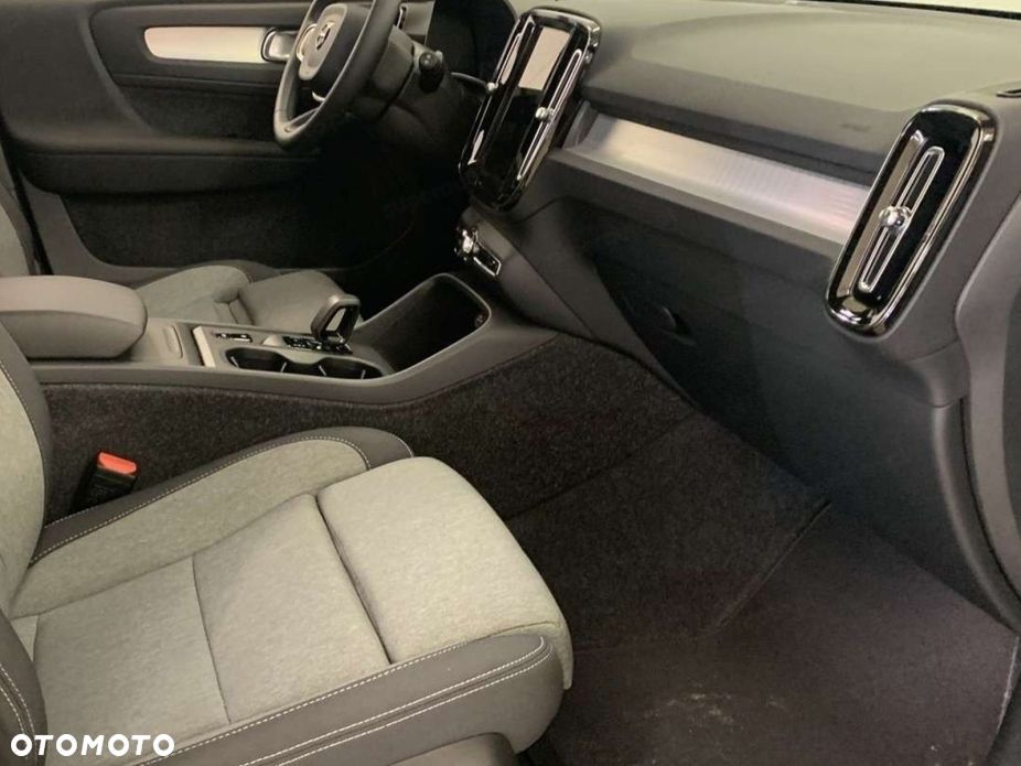 Volvo XC 40 B3 Core - 12