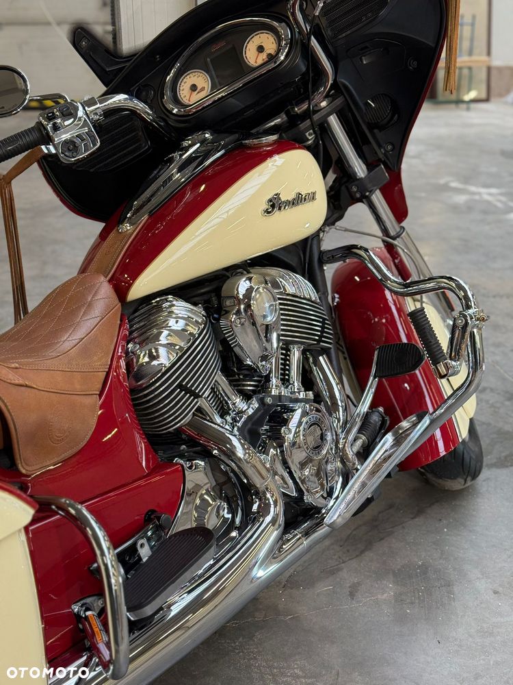Indian Roadmaster - 20