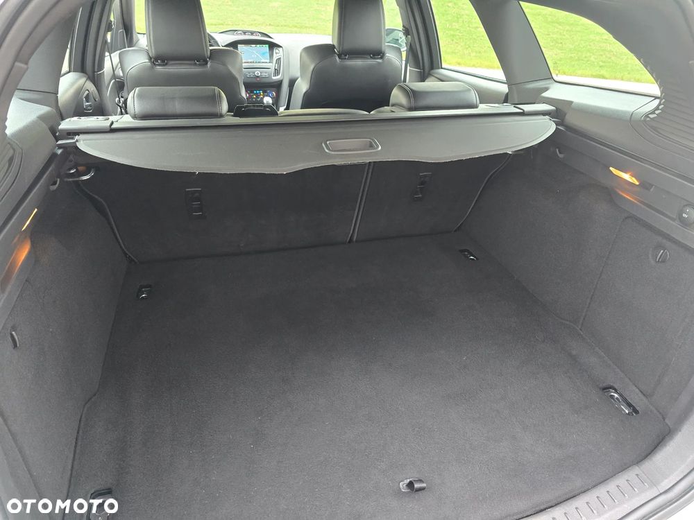 Ford Focus 2.0 EcoBoost ST mit Leder-Exclusiv-Paket - 18