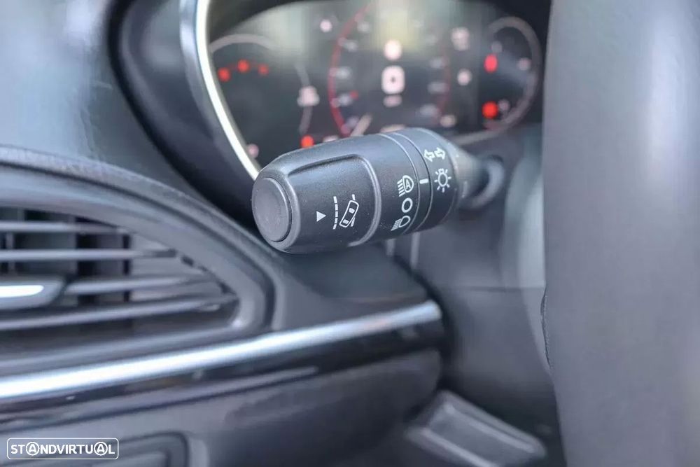 Fiat Tipo 1.3 MultiJet Life — fotografia 16