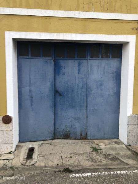 Vende-se Prédio - Grande imagem: 3/4