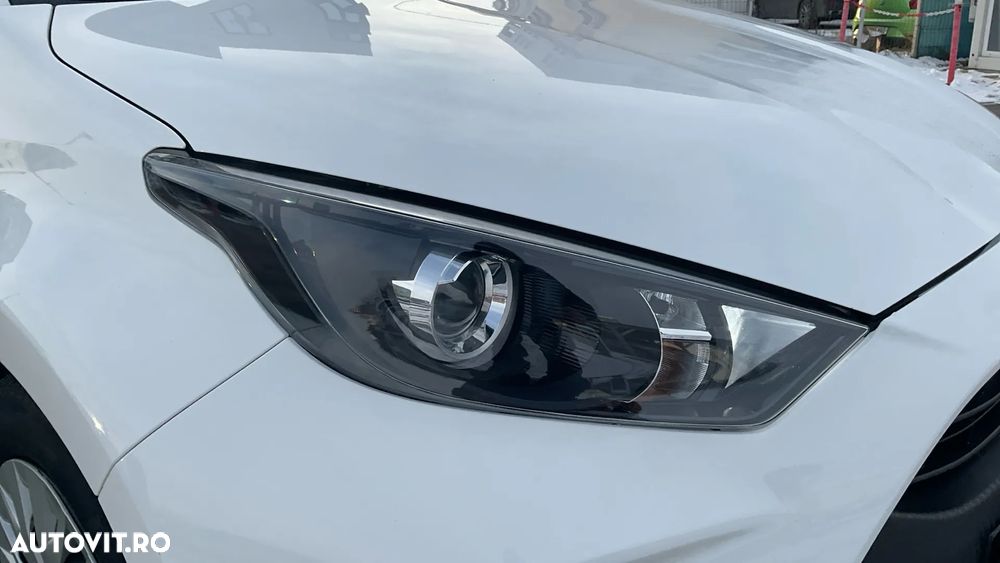 Toyota Yaris 1.5 VVT-i HSD Eco - 10