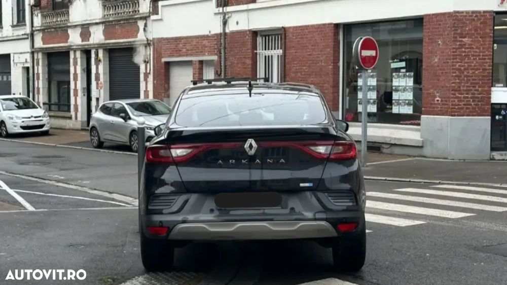 Renault Arkana E-TECH 145 Evolution - 8