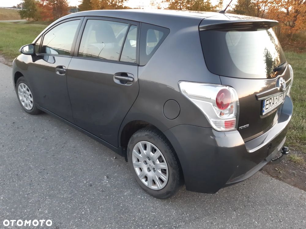 Toyota Verso 1.6 Active - 11