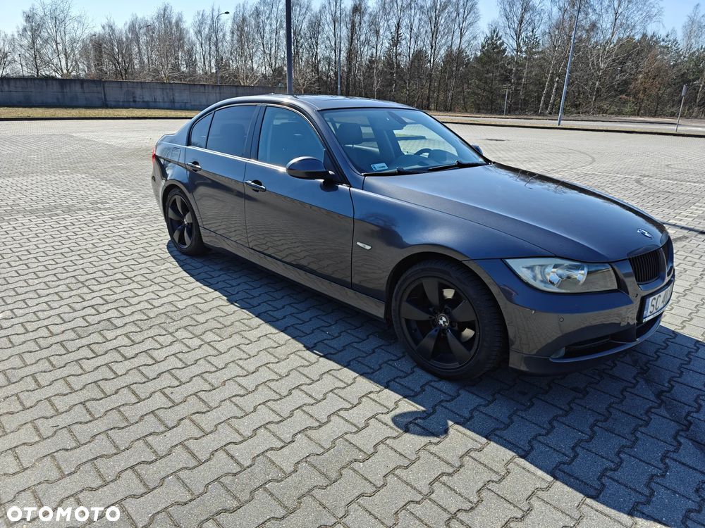 BMW Seria 3 320i - 1