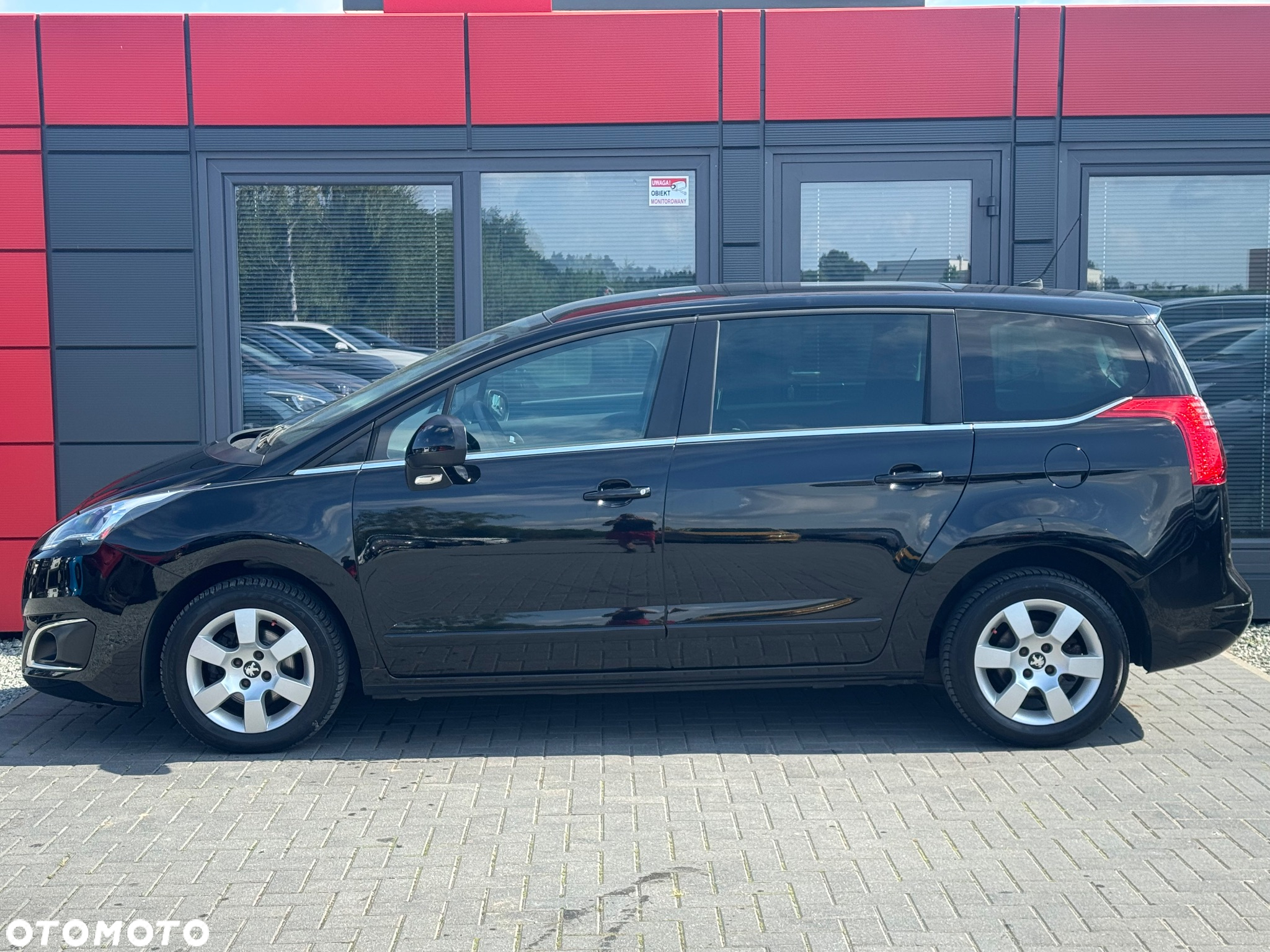 Peugeot 5008 - 5