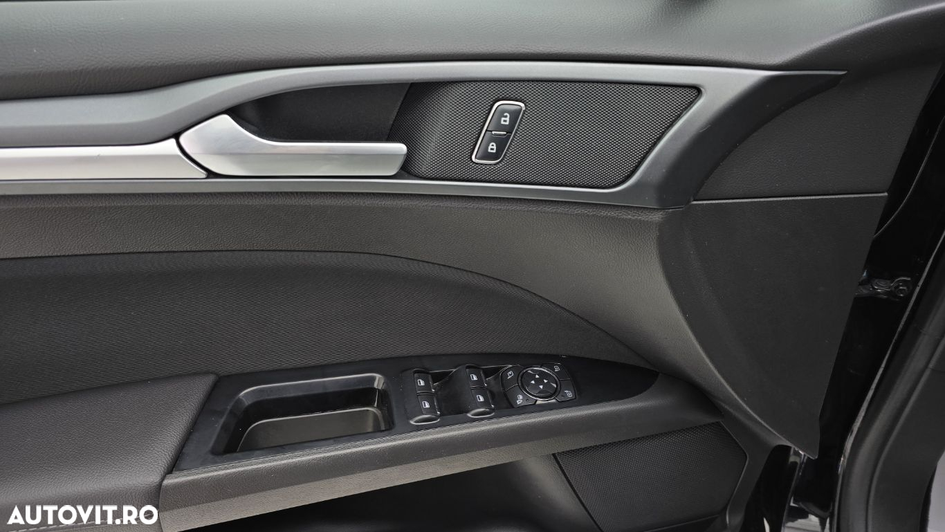 Ford Mondeo 2.0 TDCi Powershift Titanium - 11