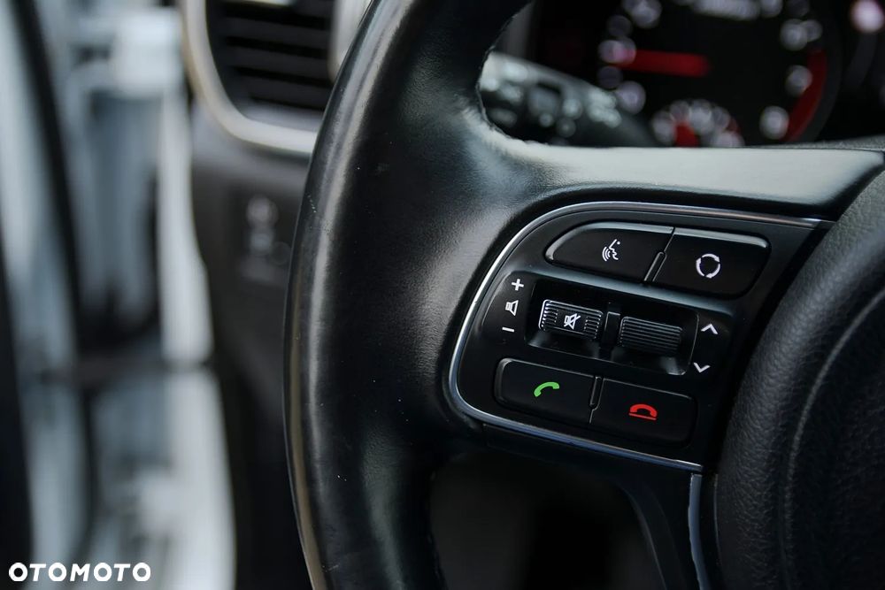 Kia Sportage 1.6 GDI L Business Line Plus 2WD - 29