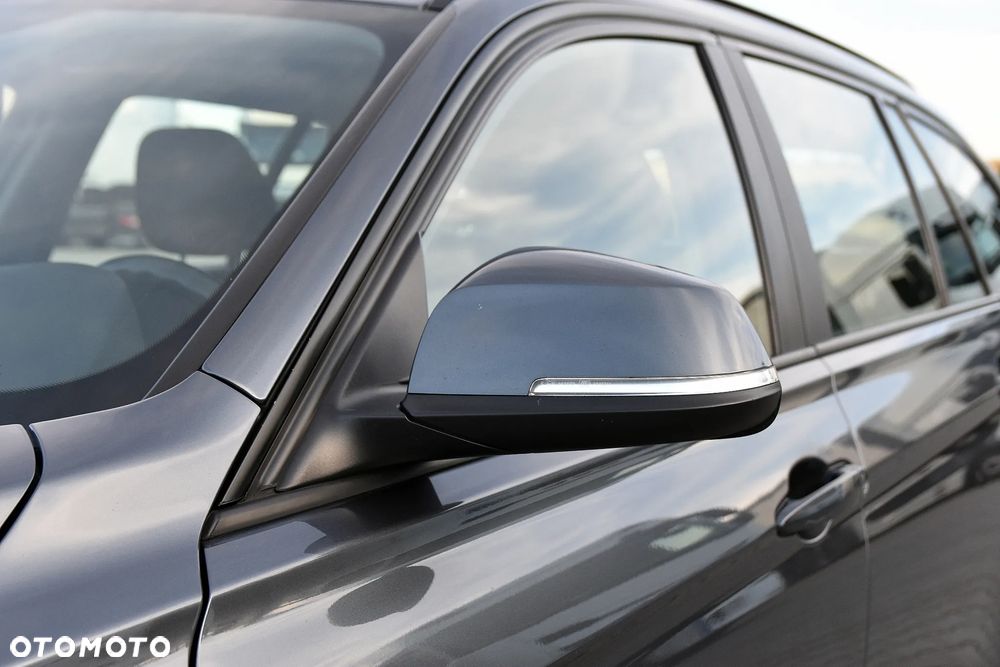 BMW Seria 3 320d - 19