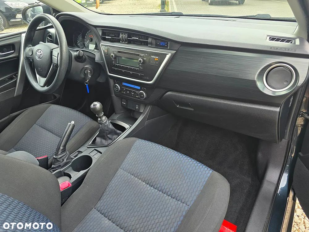 Toyota Auris 1.33 Dual-VVT-i Comfort - 27