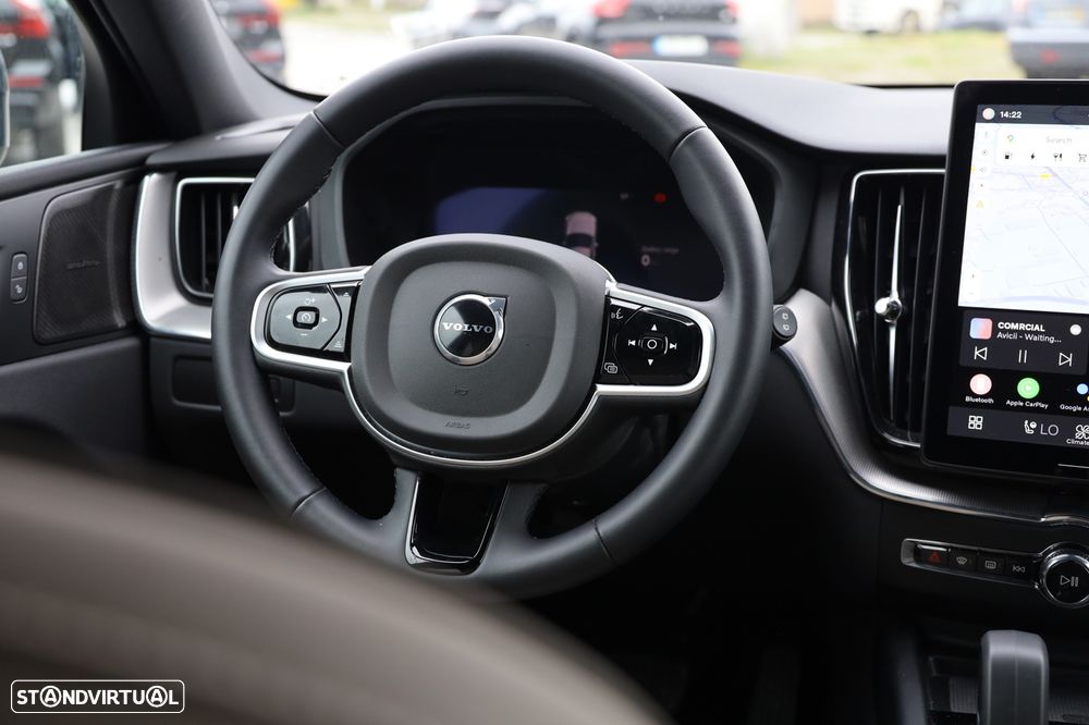 Volvo XC 60 2.0 T6 PHEV Core AWD - 18