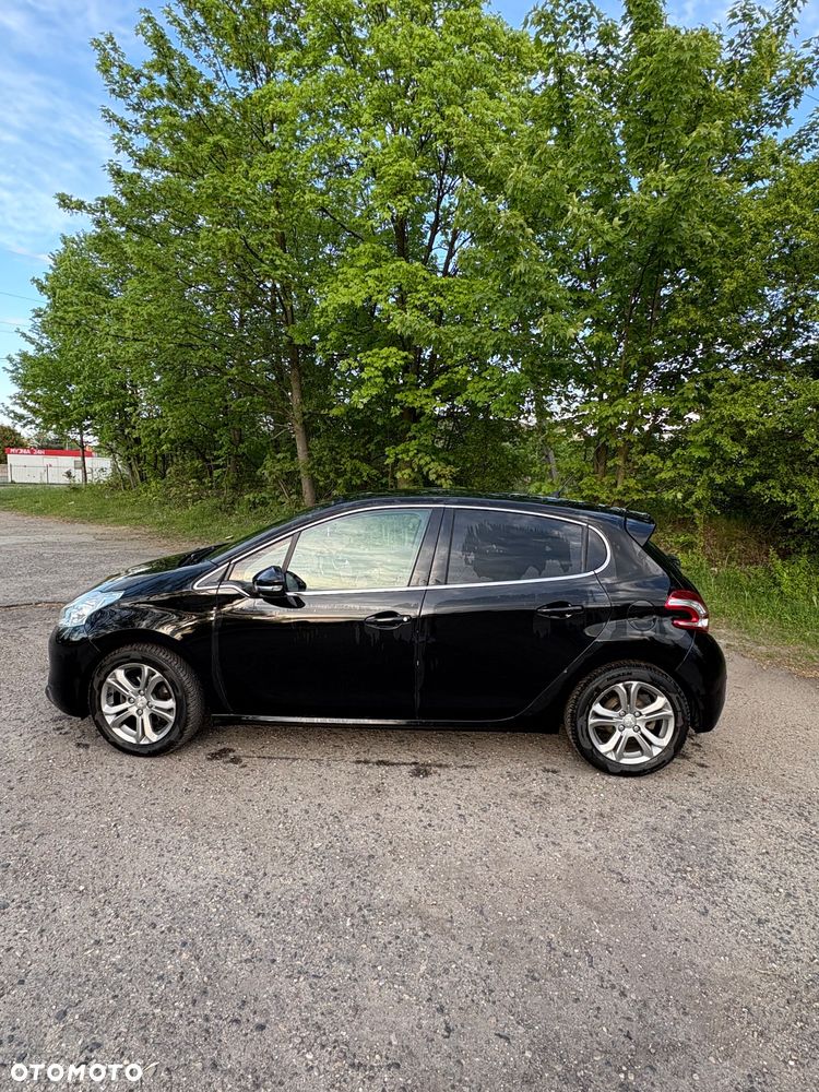 Peugeot 208 1.6 e-HDi Allure STT - 3
