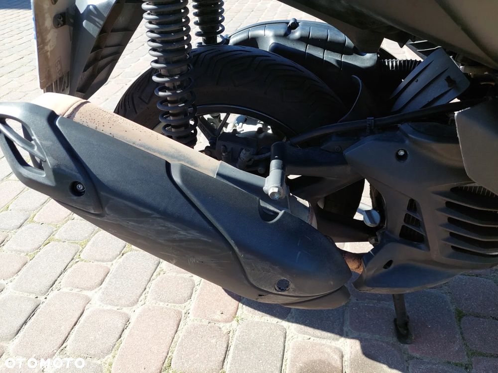 Yamaha X-max - 15