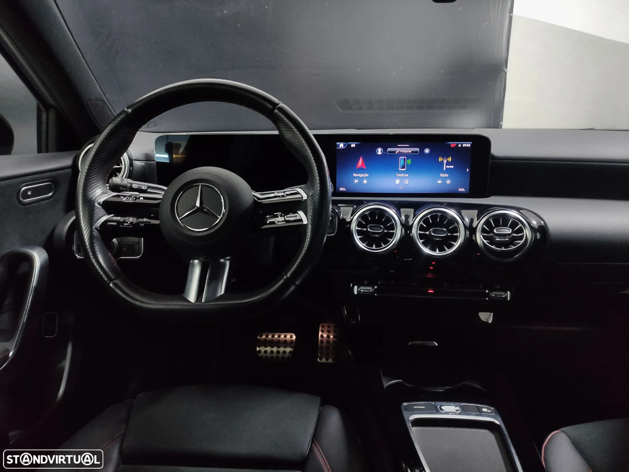 Mercedes-Benz A 250 e AMG Line - 8