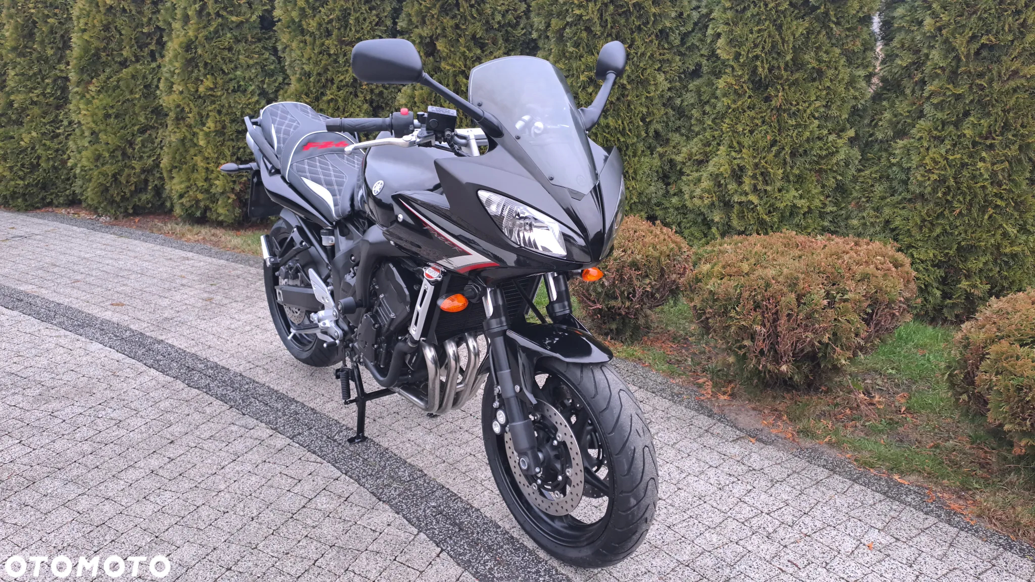 Yamaha FZ - 8