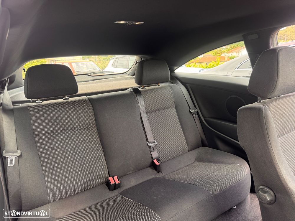 Opel Astra GTC 1.7 CDTI - 18