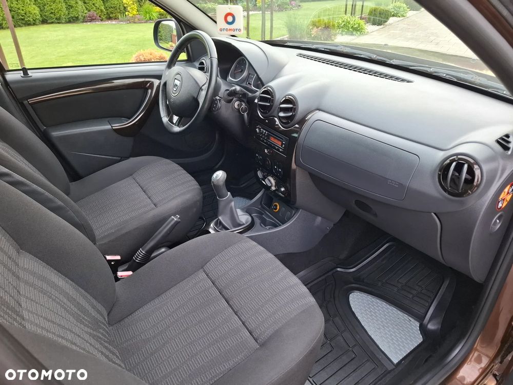 Dacia Duster 1.6 16V 105 4x2 Celebration - 38