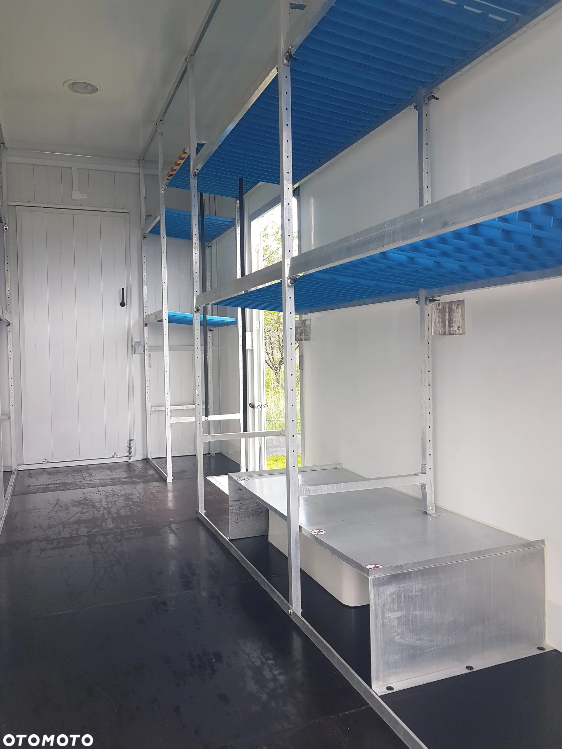 Iveco DAILY KONTENER NISKOPODŁOGOWY 4,43x2,23x2,42 SKLEP FOODTRUCK BAR KLIMA KONIOWÓZ KAMPER - 18