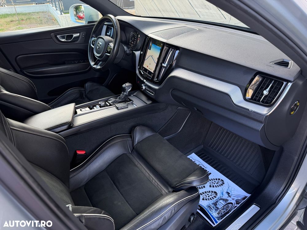 Volvo XC 60 D4 AWD Geartronic RDesign - 13