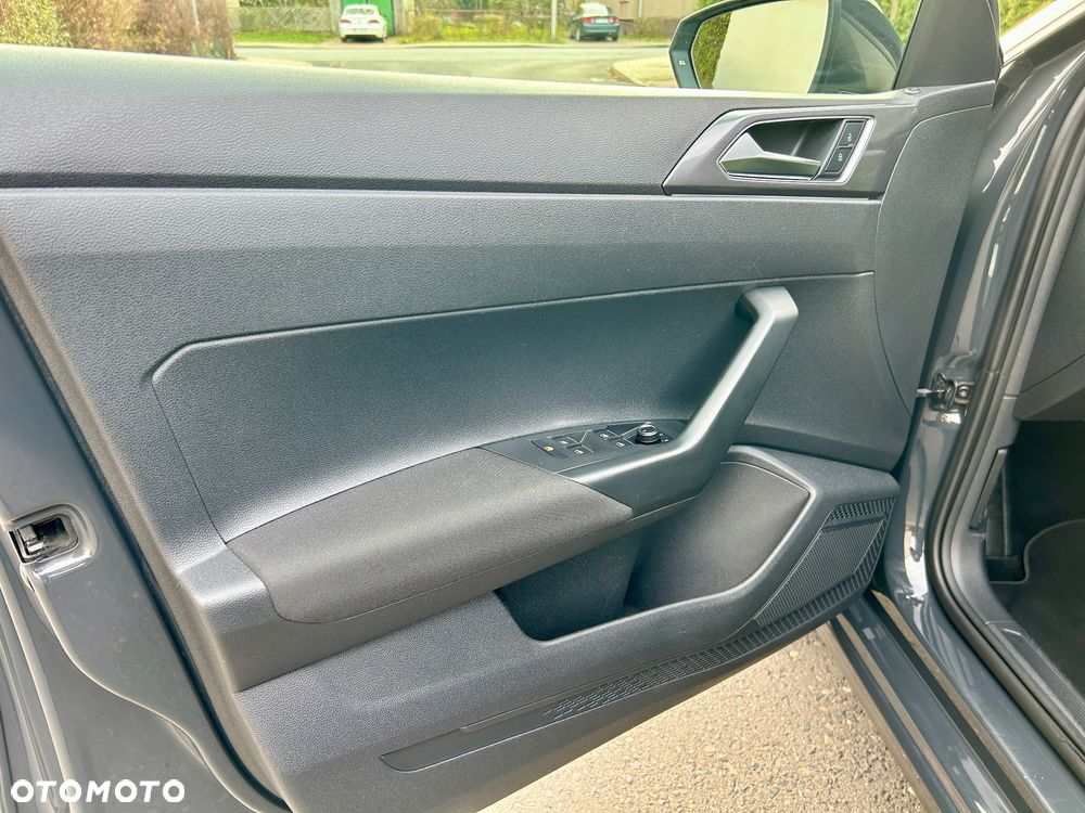 Volkswagen Polo 1.6 TDI SCR DSG Highline - 9