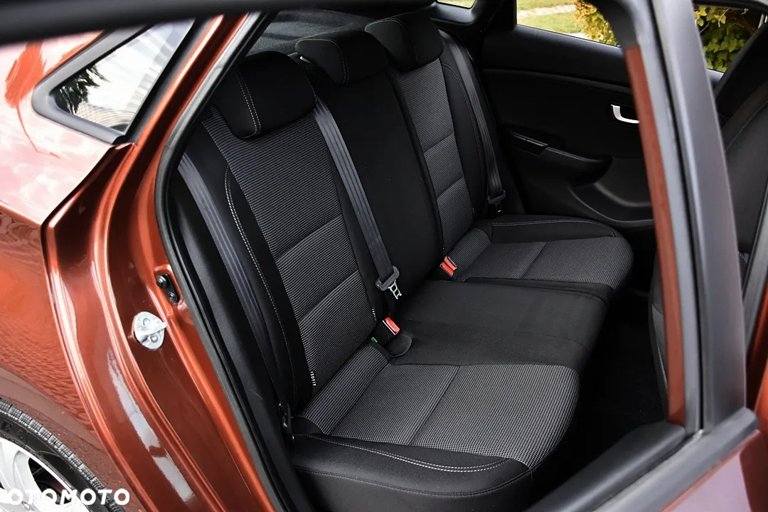 Hyundai i30 1.4 Comfort - 35