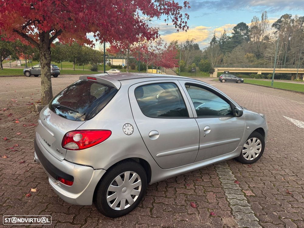Peugeot 206+ 1.1 Urban - 8