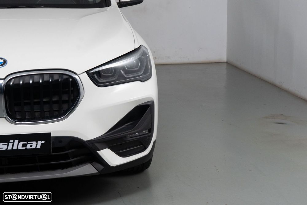 BMW X1 25 e xDrive Corporate Edition - 22