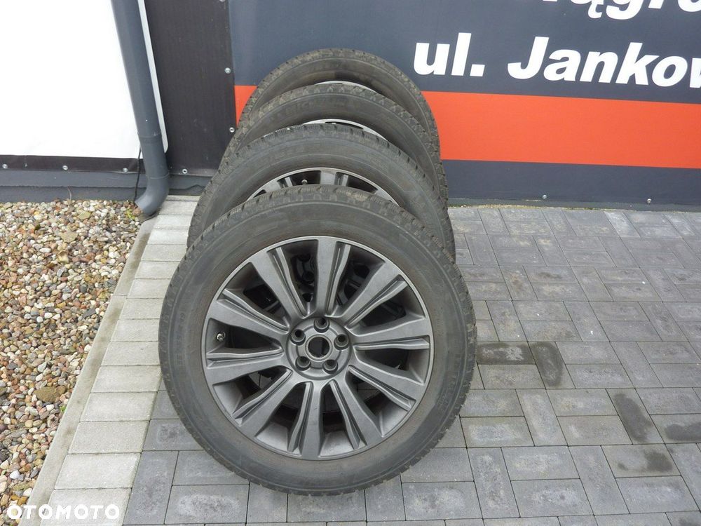 Land Rover Range Rover Evoque - 38