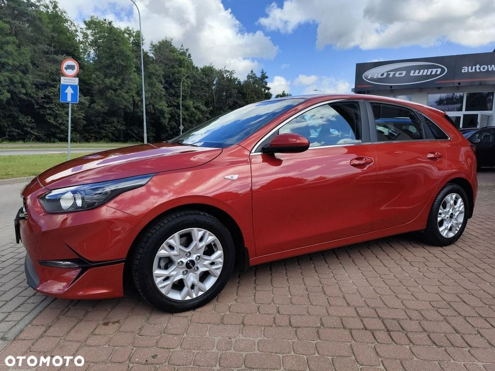 Kia Ceed - 12