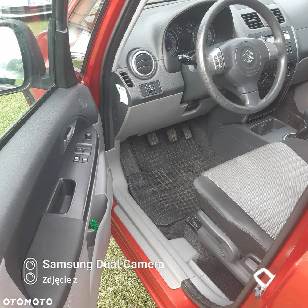 Suzuki SX4 - 11